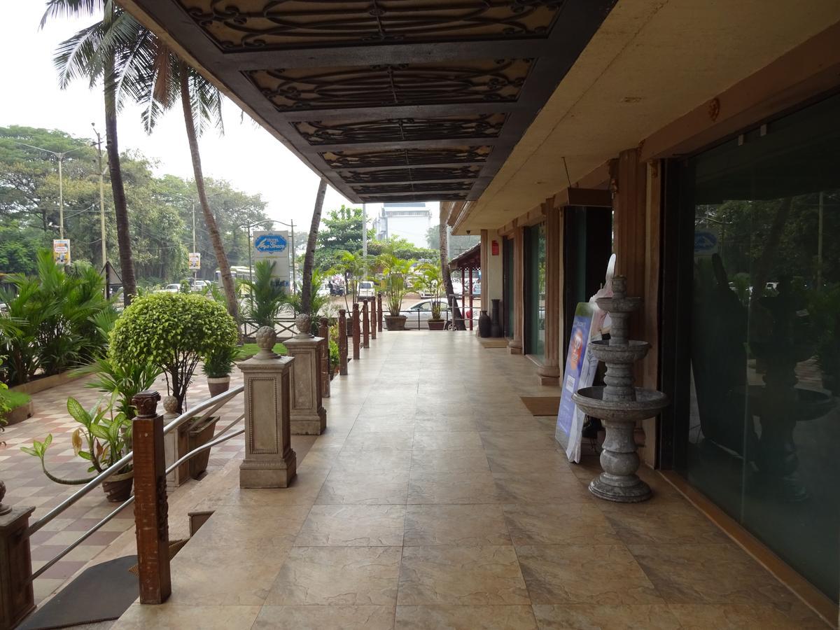 Hotel La Grace Madgaon Extérieur photo